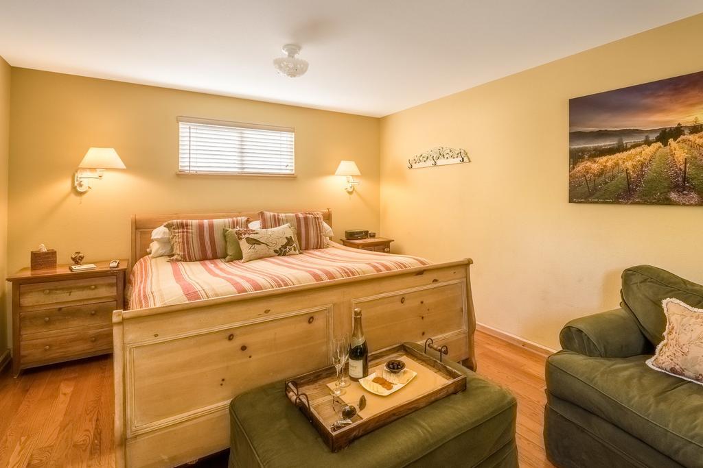 Aurora Park Cottages Calistoga Quarto foto